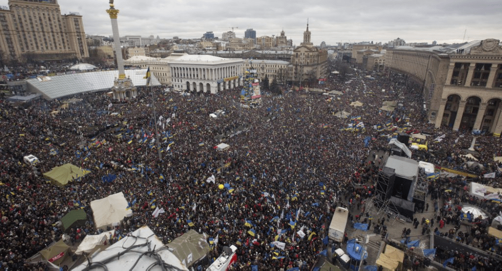 What are the differences between Maidan and Belarusian protests in 2020?